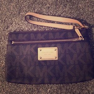Michael Kors wristlet